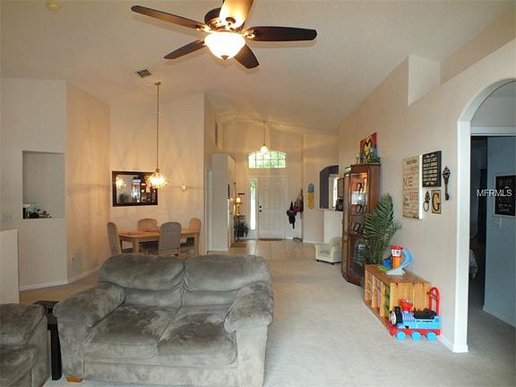 5th image of 138 Queen Mary Dr