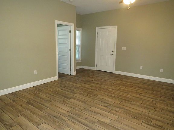 3rd image of 117 S Yolo St APT 2