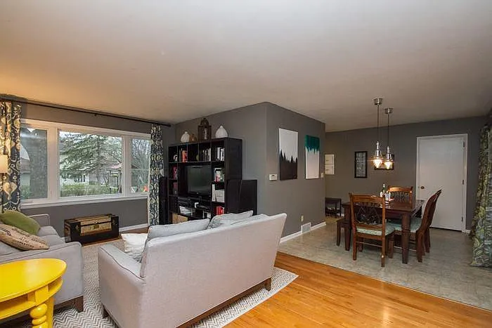 Living/Dining Room