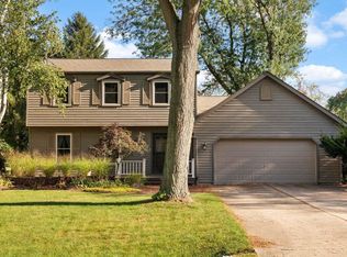 7134 S Hill Rd, Deforest, WI 53532