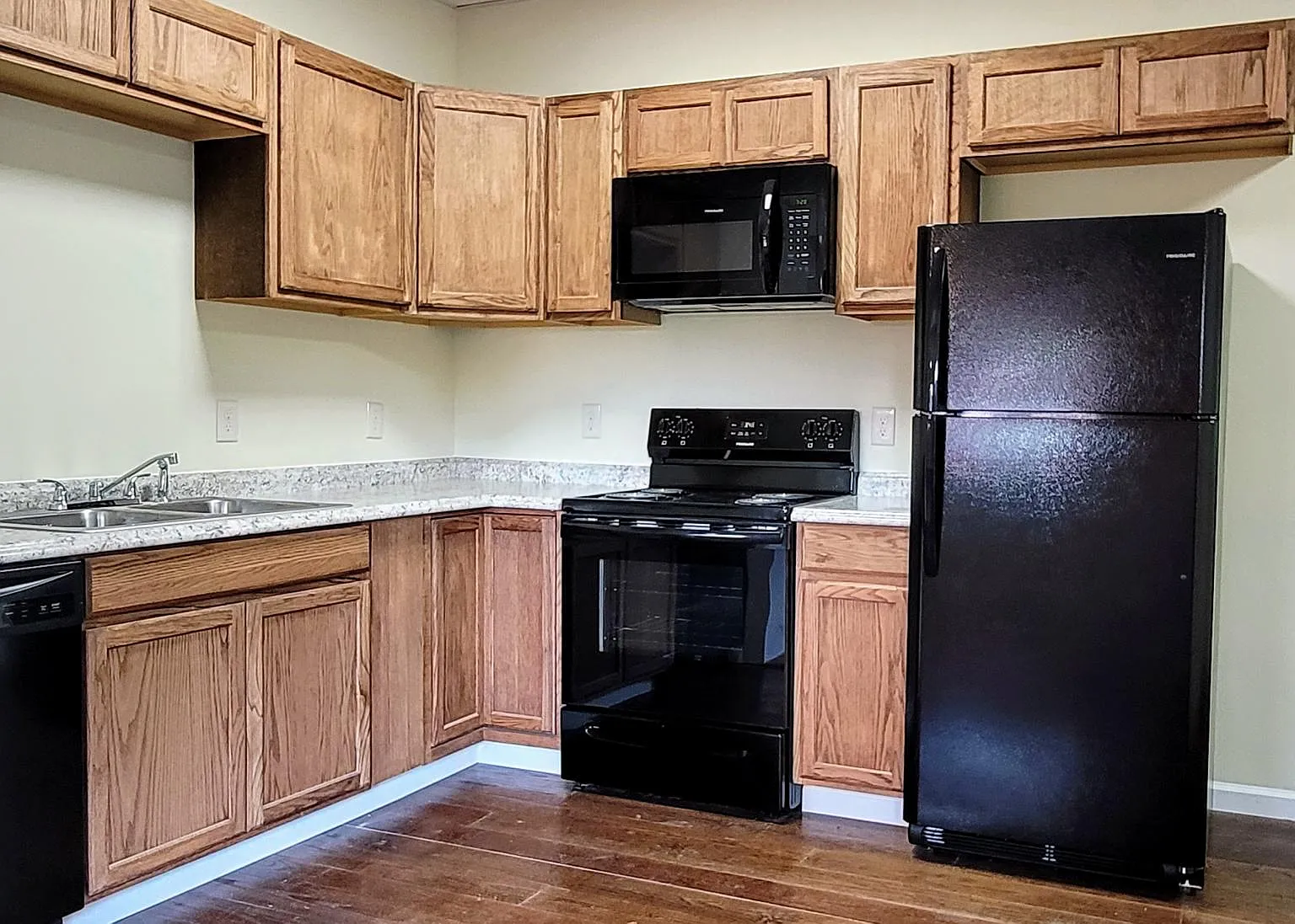 1 bed, 761 sqft, $1,045 — Photo 4