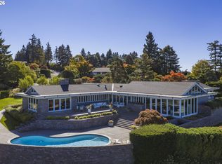 777 Cherry Cir, Lake Oswego, OR 97034