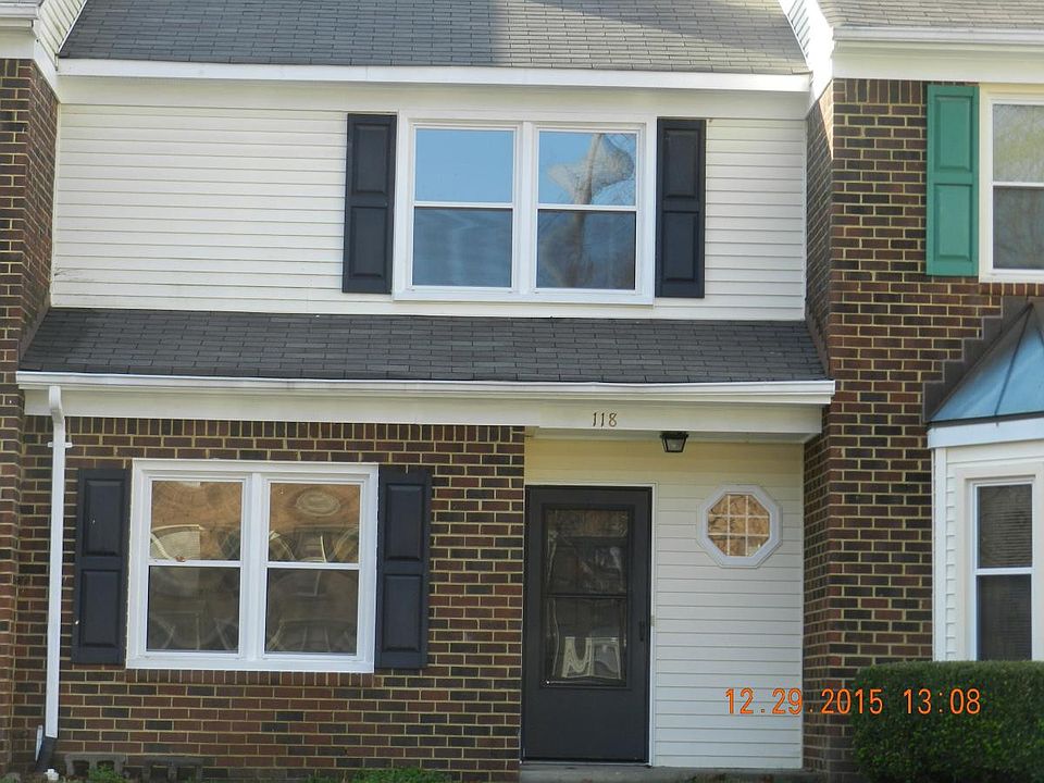 1st image of 118 Souverain Lndg
