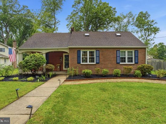 14 Utah Ave, Cherry Hill, NJ 08002