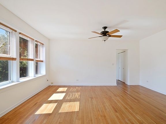 2nd image of 1409 W Farwell Ave APT H3
