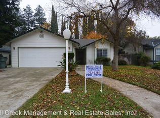 4704 W Iris Ct, Visalia, CA 93277