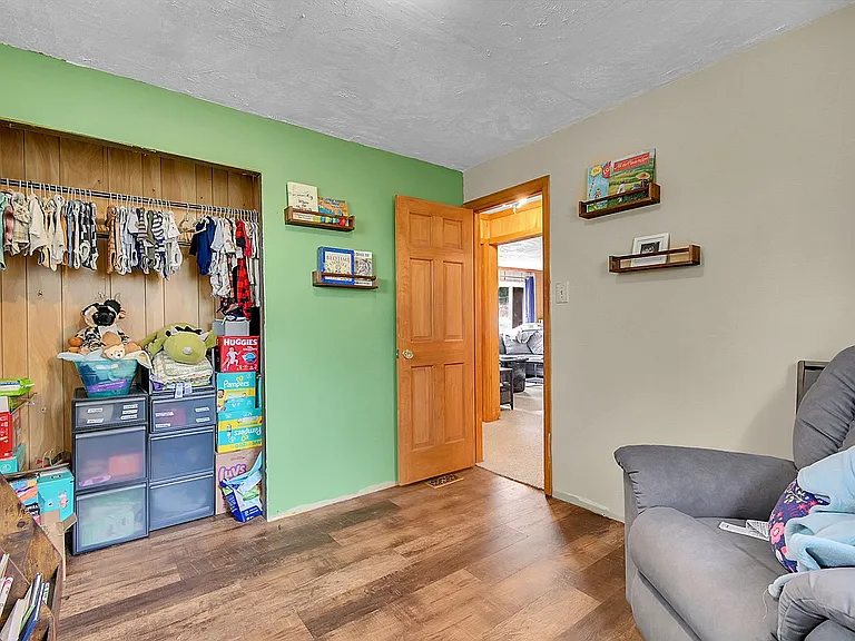 2027 Roland Dr — Photo 20