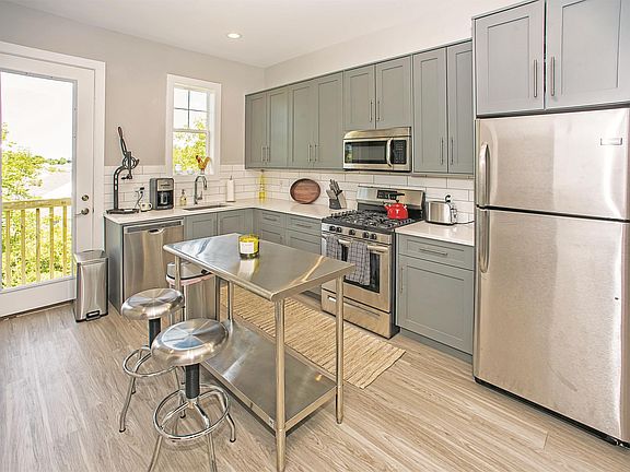 2nd image of 4779 S Park Ave APT 8