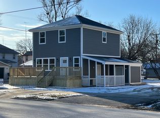1430 E River St, Kankakee, IL