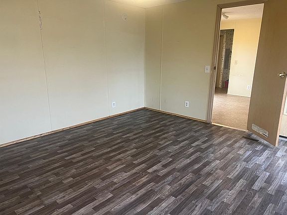 3rd image of 230 Eagle Dr