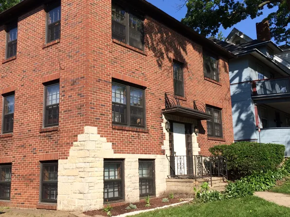 1 bed, 1.0 bath, 600 sqft, $1,350, 410 Castle Pl #1307193, Madison, WI 53703