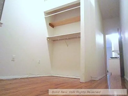 Rented by Bond New York | media 10
