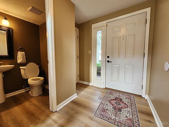 2nd image of 5194 Bay Pointe Dr