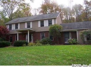 2670 Lyons Rd, Camillus, NY 13031