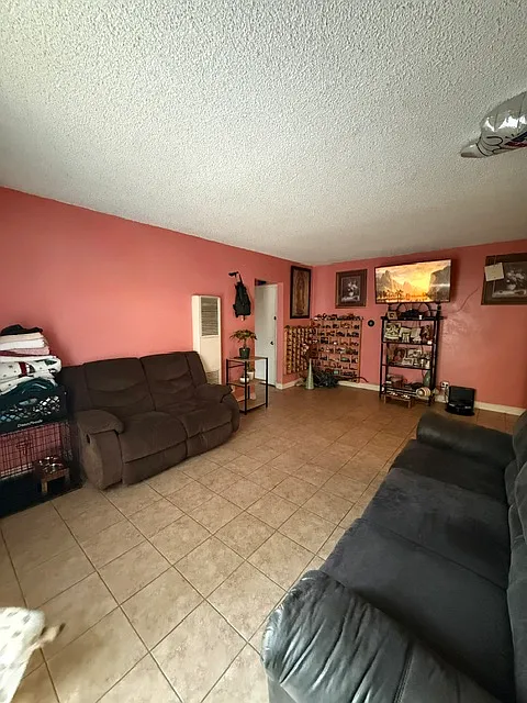 2 bed, $2,350 — Photo 1