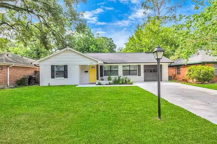 2107 Wakefield Dr — Photo 44