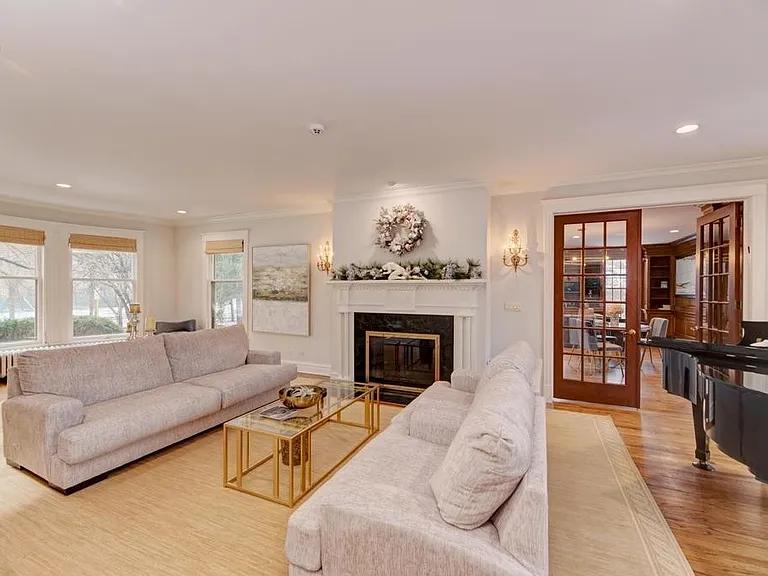 1499 Sheridan Rd — Photo 7