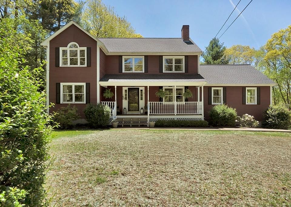 1st image of 6 Nicholas Dr