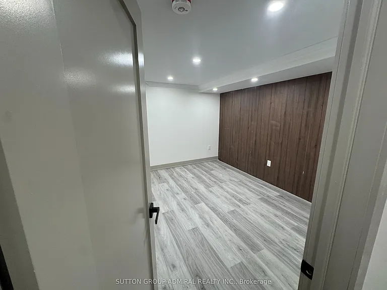 29 Wendelyn Dr #BASEMENT — Photo 8