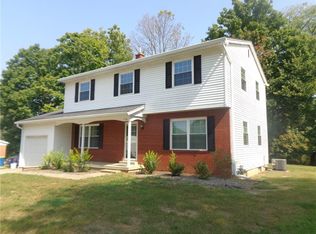 736 Ravenwood Dr, Greencastle, IN 46135