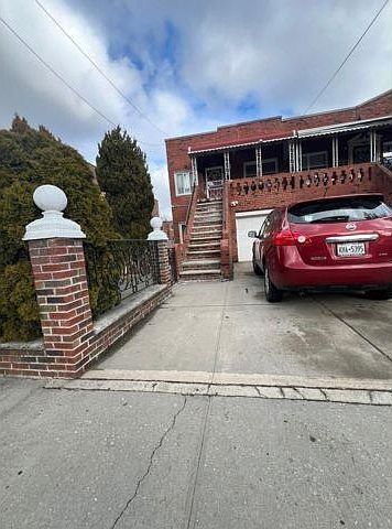 1st image of 1241 E 98th St