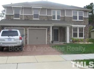 516 Tranquil Sound Dr, Cary, NC 27519