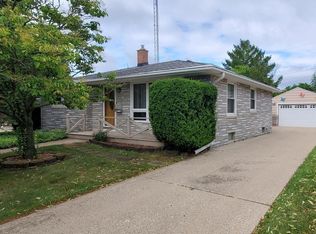 7812 43rd Ave, Kenosha, WI 53142