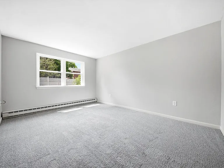 504 River Rd #1F — Photo 7