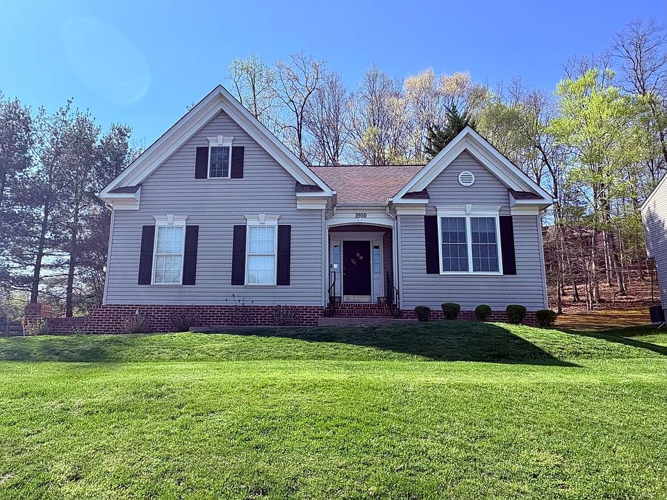 1st image of 3910 Lynnhaven Ln