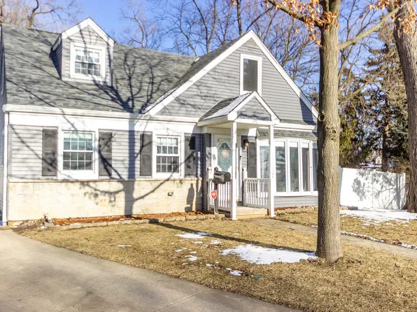 3091 South Ln, Des Plaines, IL 60018