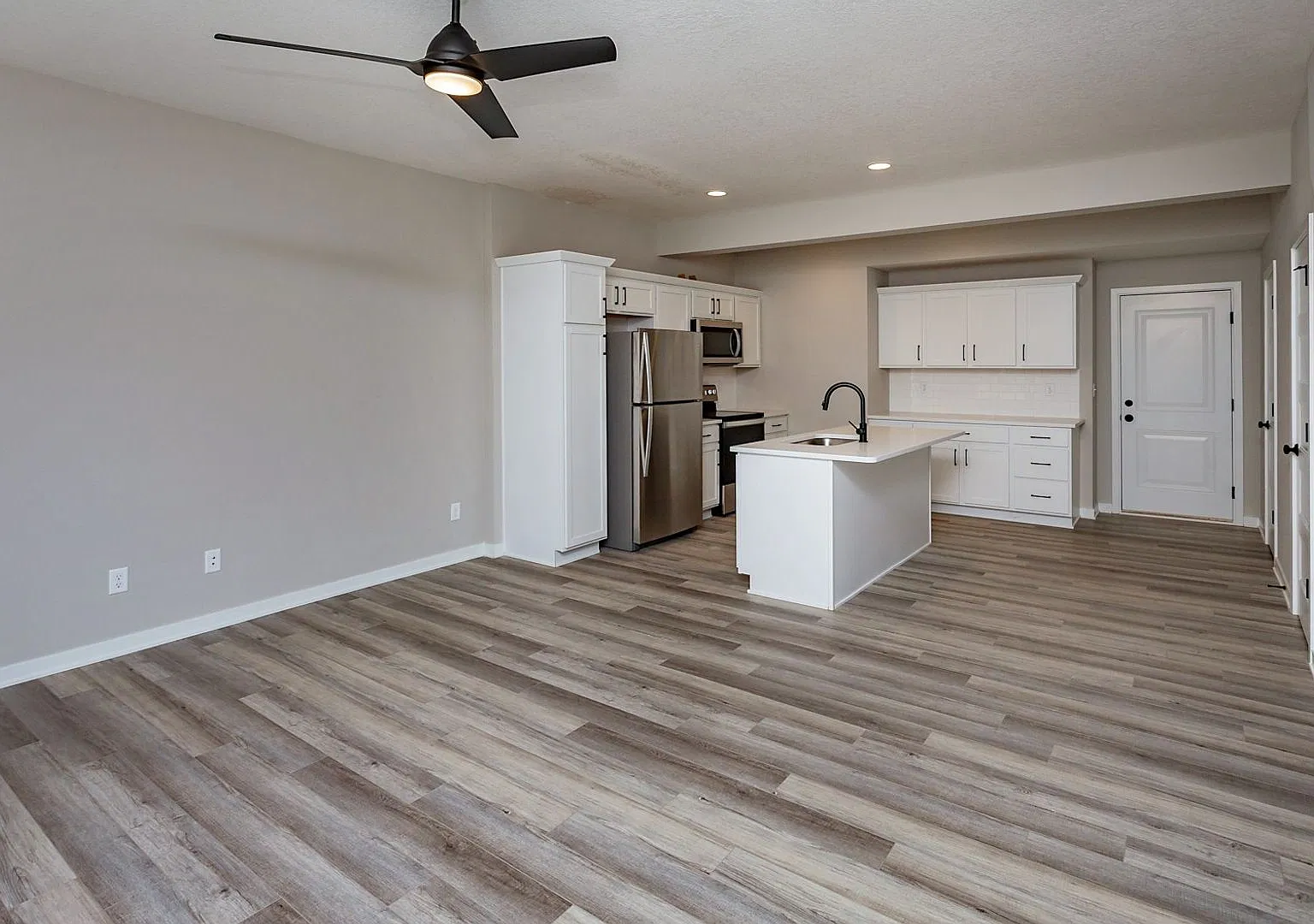 Merle Hay Franklin Townhomes — Photo 3