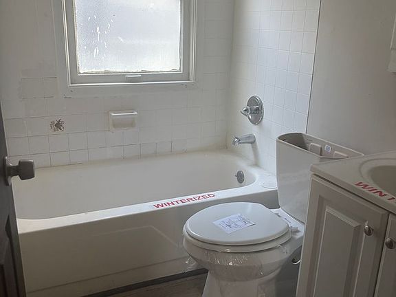 4th image of 2935 E 112th St #Dn