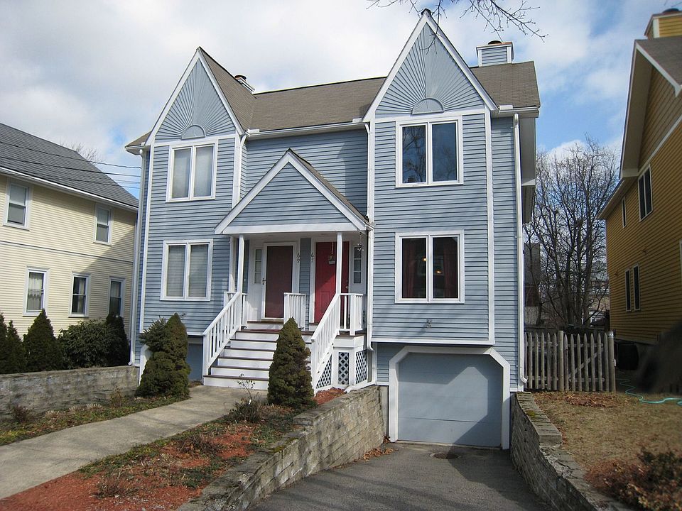 Stunning architectually designed townhome!