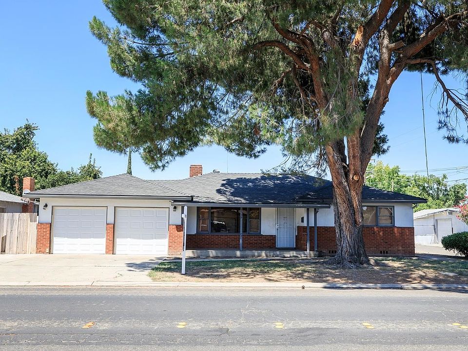 1st image of 1329 E Coolidge Ave