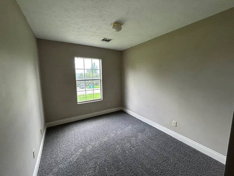 103 Barkeley Ln #103 — Photo 7