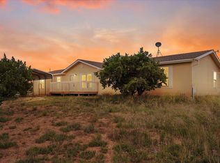4 Adams Ln, Edgewood, NM 87015
