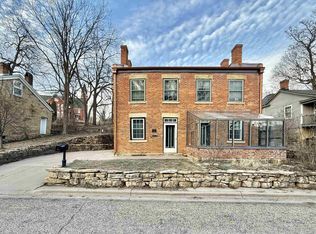 213 Clowney St, Mineral Point, WI 53565