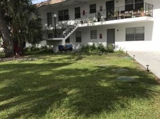 2525 Polk St APT 3, Hollywood, FL 33020