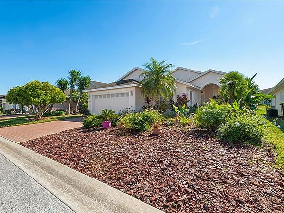 2nd image of 209 High Vista Dr