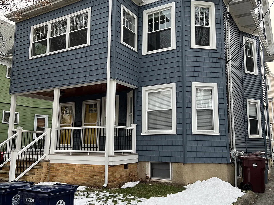 33 Stuart St #2