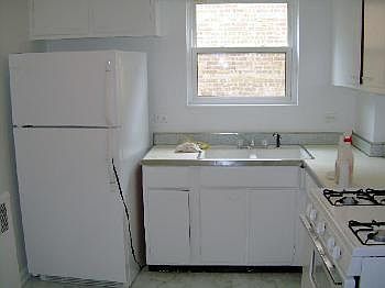 2nd image of 6604 N Damen Ave