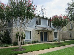 704 Memorial Mews St #4, Houston, TX 77079