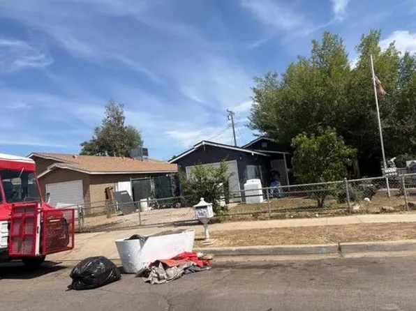 410 W Beechwood Ave, Pinedale, CA 93650