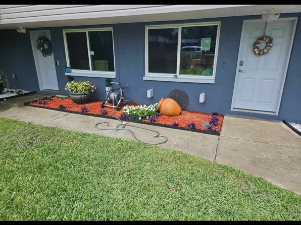 3301 Sherwood Dr, Largo, FL 33771