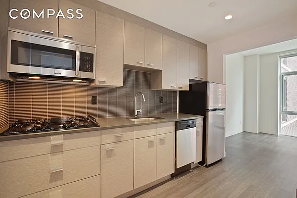 Rented by Compass | media 26