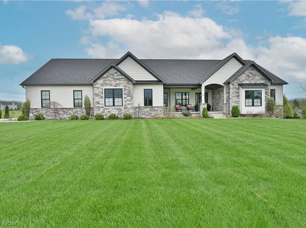 2989 Blakeslee Blvd, Medina, OH 44256