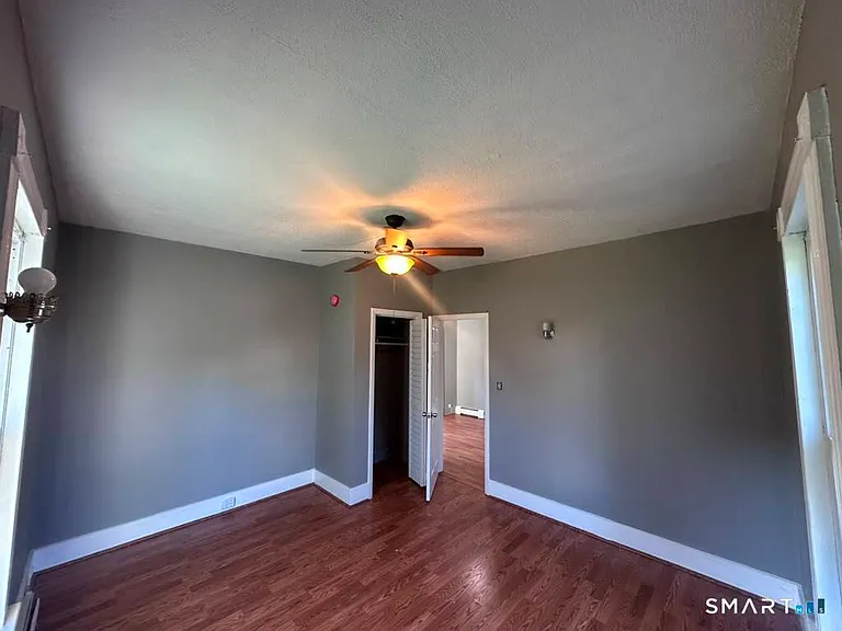 27 Lewis St — Photo 2