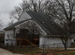 2100 E 40th Ct, Des Moines, IA 50317