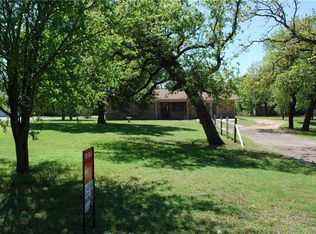 1712 Melissa Ln, Cleburne, TX 76031