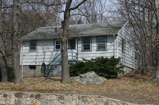 2nd image of 182 Union St